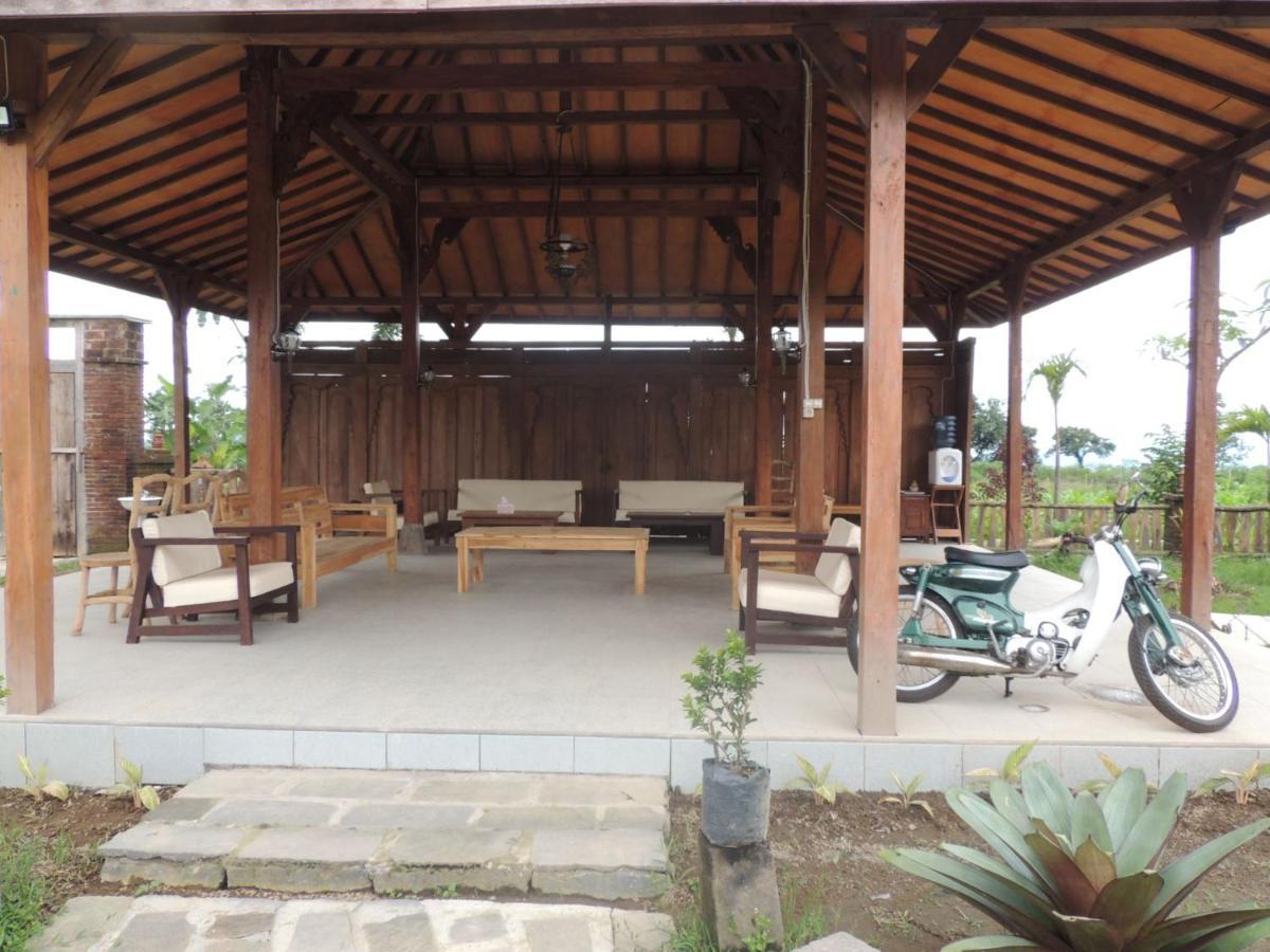 Singgasana Villa&Resto Bedakah Exteriör bild