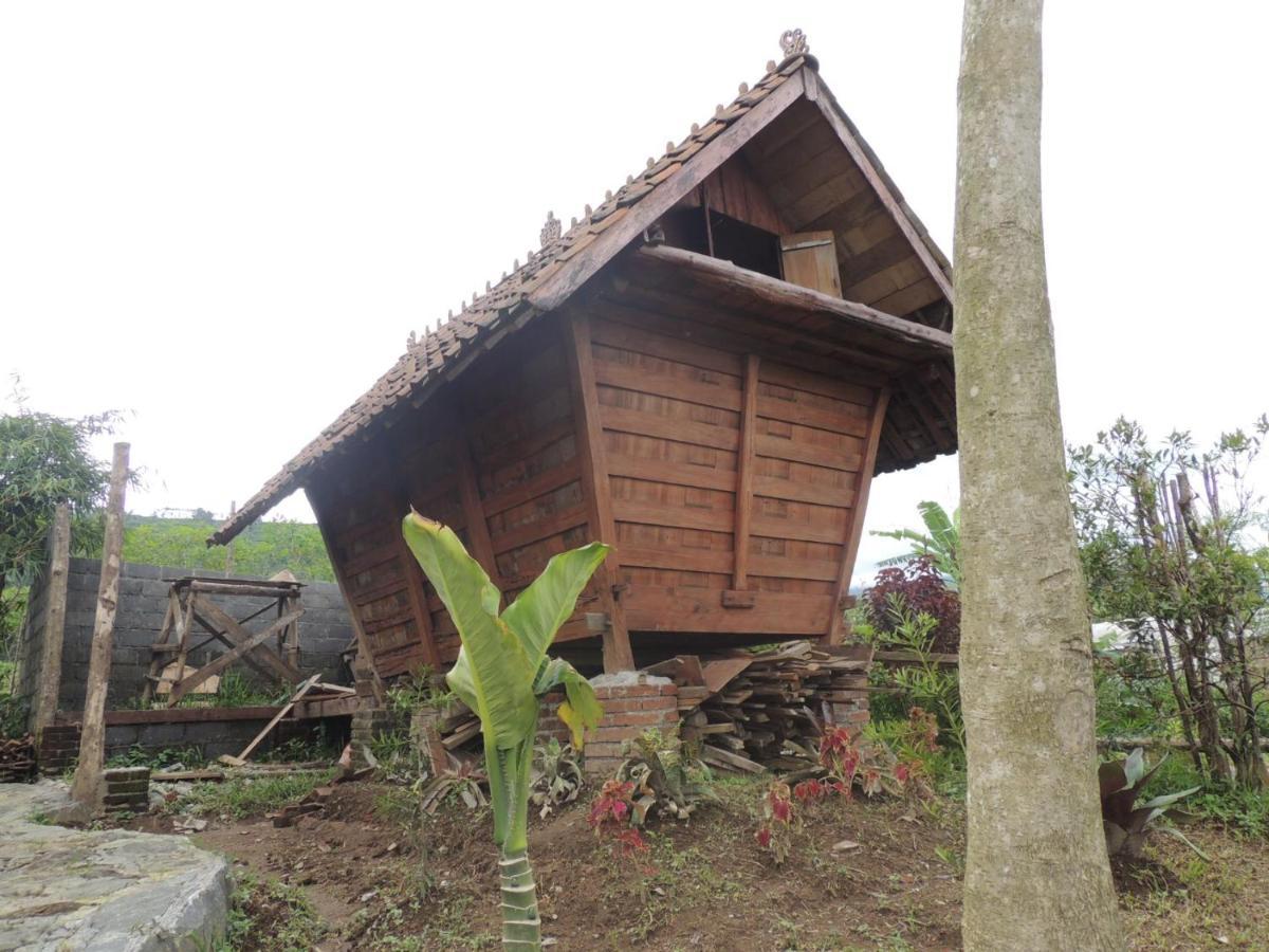 Singgasana Villa&Resto Bedakah Exteriör bild